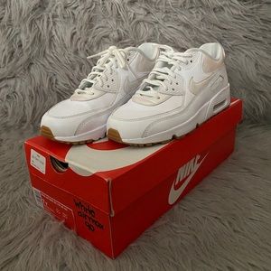 white airmax 90s